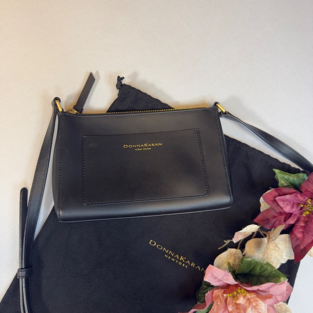 Donna Karan New York Karla Leather Crossbody Bag Gold Hardware Minimalist Purse - Picture 3 of 10